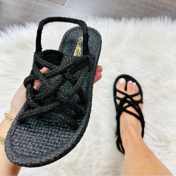 Black rope sandal - Picture 3 of 5